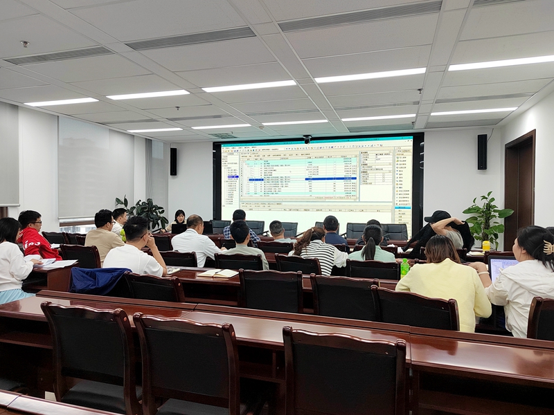 建投建工召开“高农”项目建设专题交流会 共谋高质量发展新路径 (3).jpg