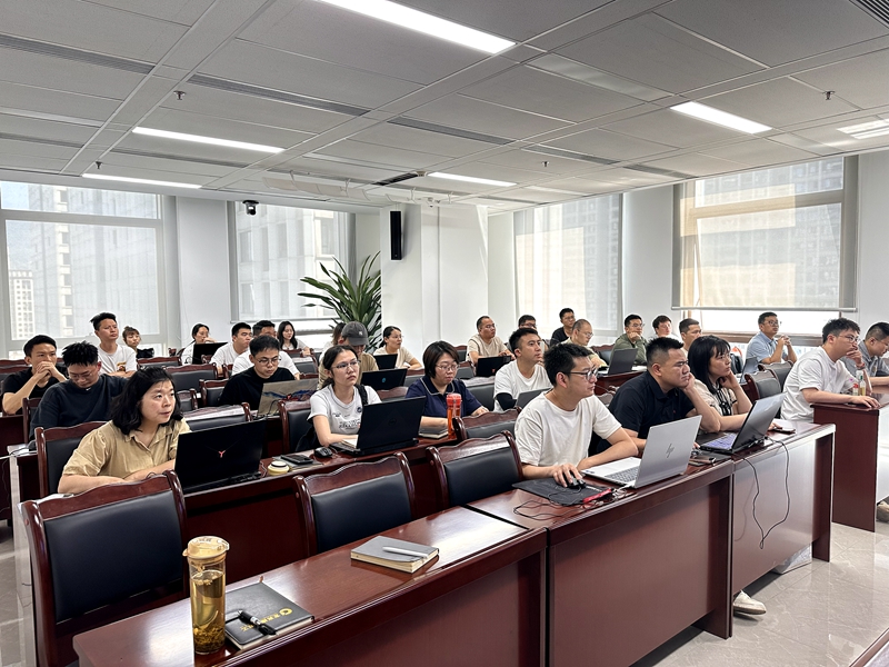 宜宾建投建工经营部举办宏业施工成本管理实操培训 助力业务能力提升 (2).jpg